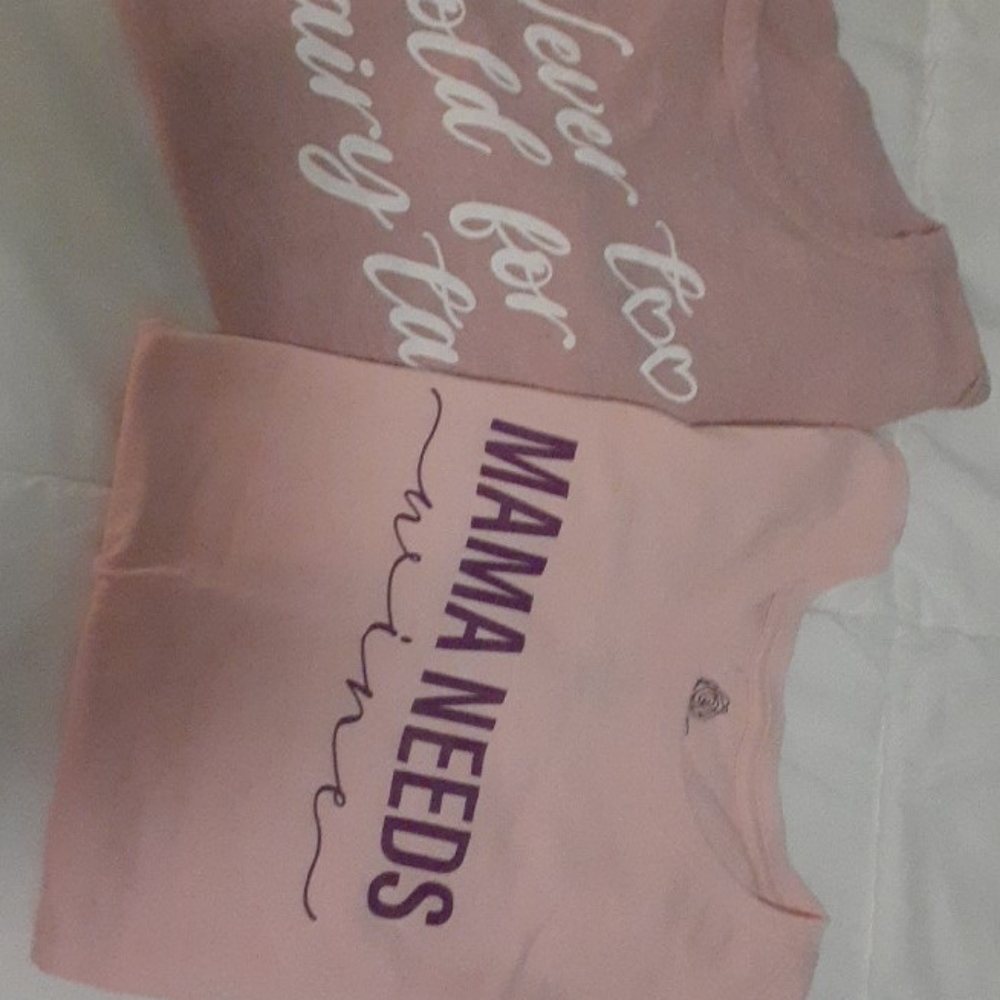 Clothes - Picture 7 of 16